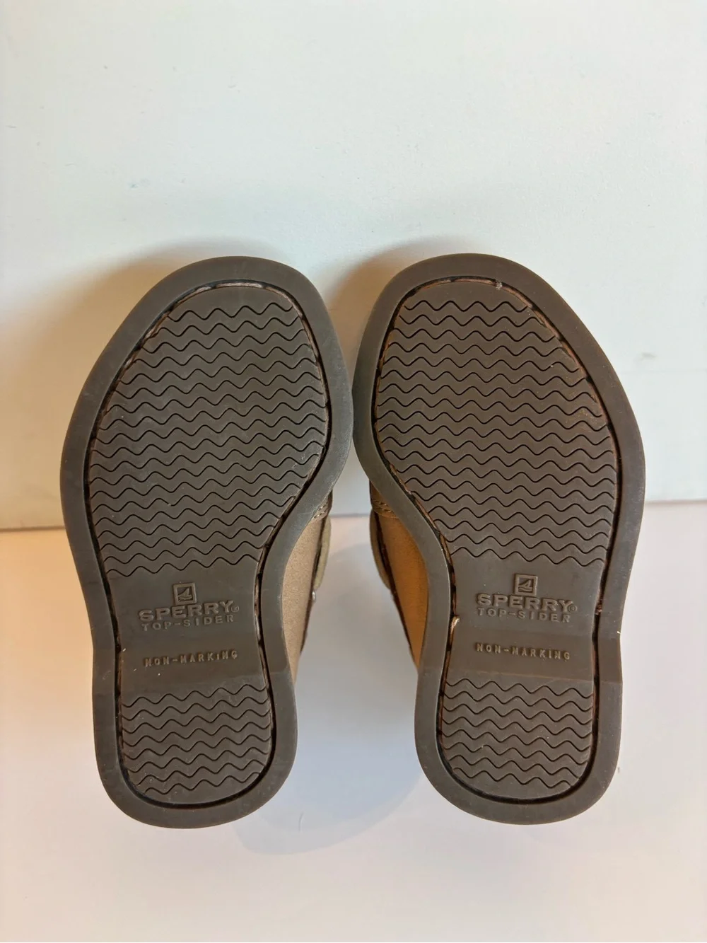 Sperry Kids Authentic 2-Eye Nubuck Boat Shoe, Baby size 4 in Chestnut